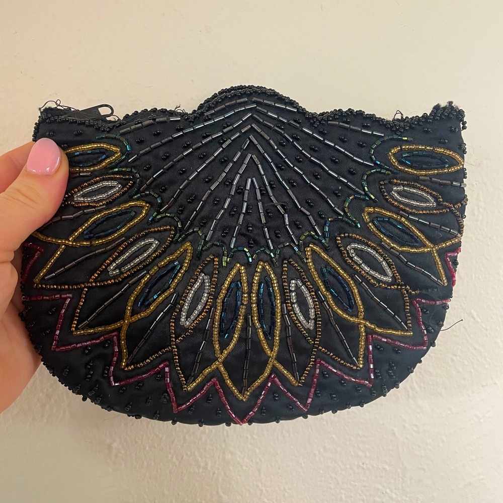 🌱La Regale Beaded Black Clutch with Multicolor Accents